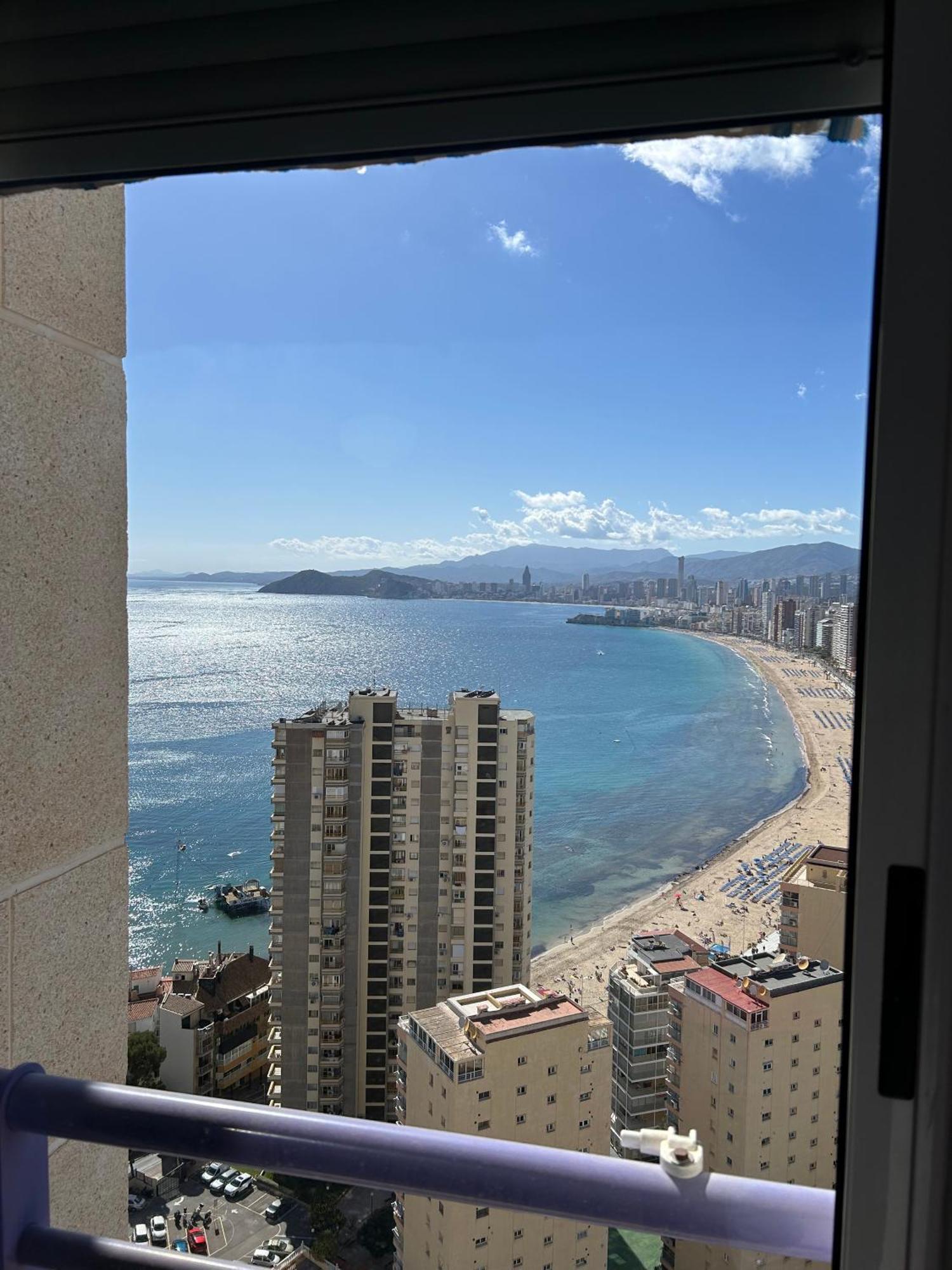 Apartamento Con Preciosas Vistas Y Piscina Μπένιντορμ Εξωτερικό φωτογραφία